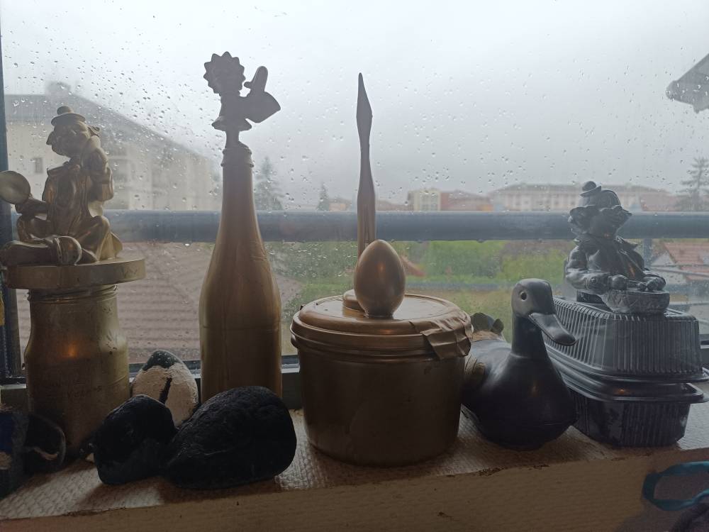 statuette